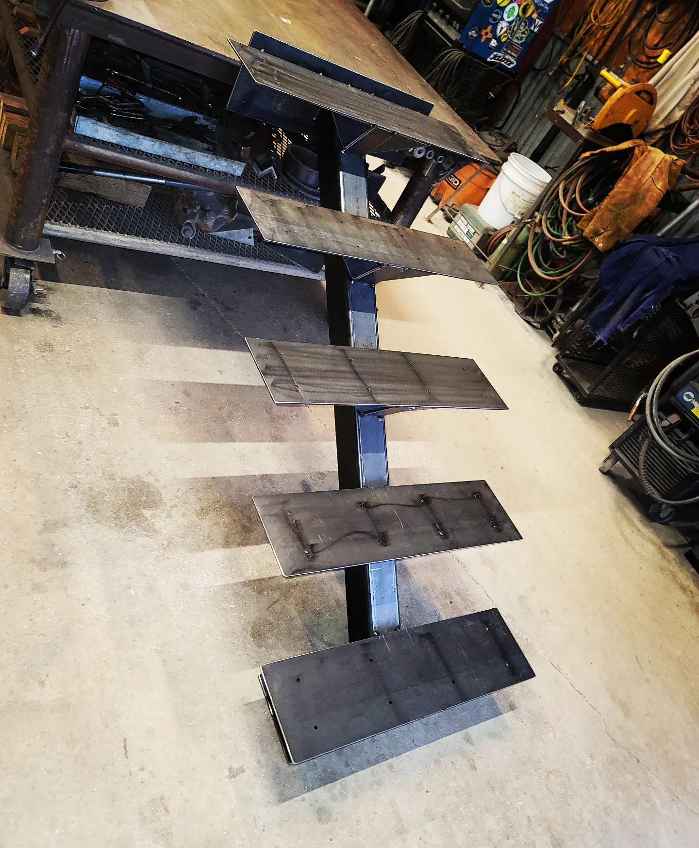 floating-stair-frame